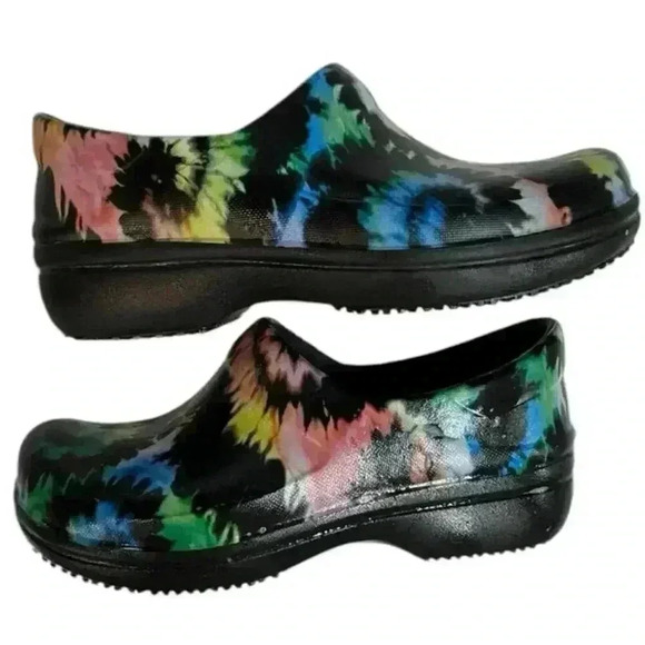 Crocs Neria Pro II Clog Shoes Womens Sz 8 Medical Nursing Tie Dye Slip Resistant - Picture 2 of 9